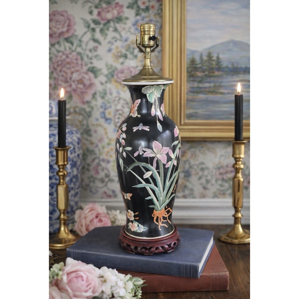 Vintage Famille Noire Style Asian Water Lily Black Floral Porcelain Brass Lamp - Picture 1 of 15